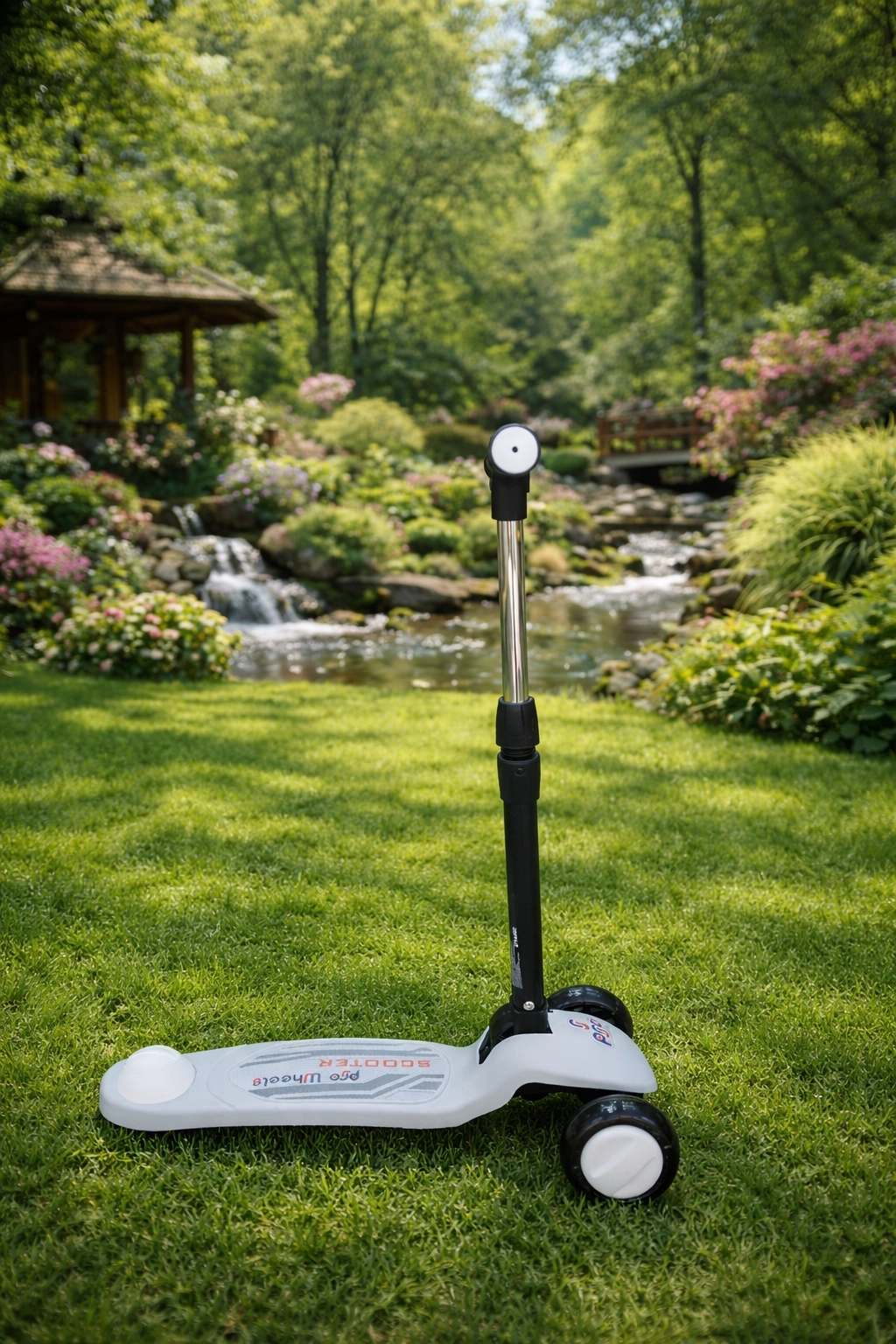 Pro Işıklı ve Katlanabilir Led Işıklı 3 Tekerlekli Çocuk Scooter 50kğ Kapasite 3+yaş